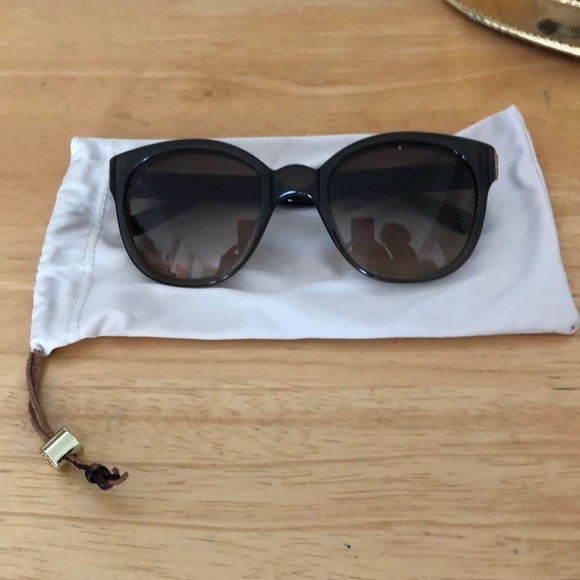 Tory Burch Sunglasses main image 4